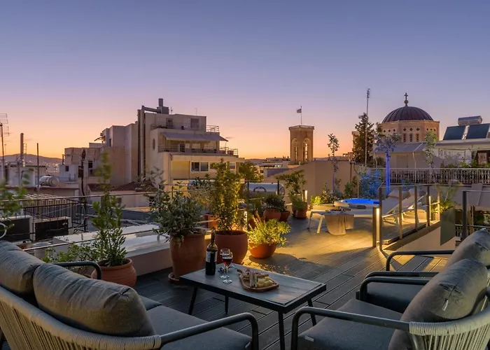 Your 4 Bdrm Dream House Acropolis View & Jacuzzi
