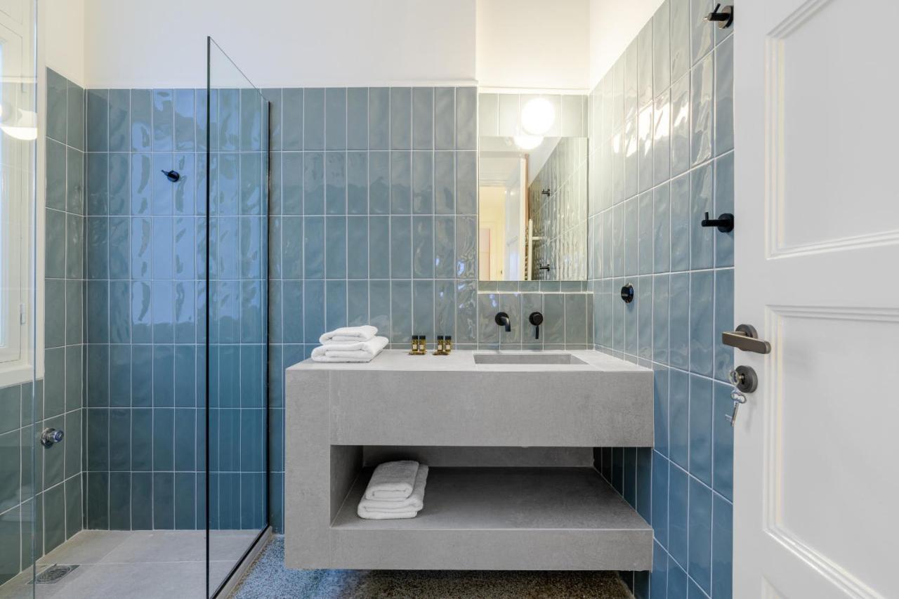 Your 4 Bdrm Dream House Acropolis View & Jacuzzi Apartment Athen