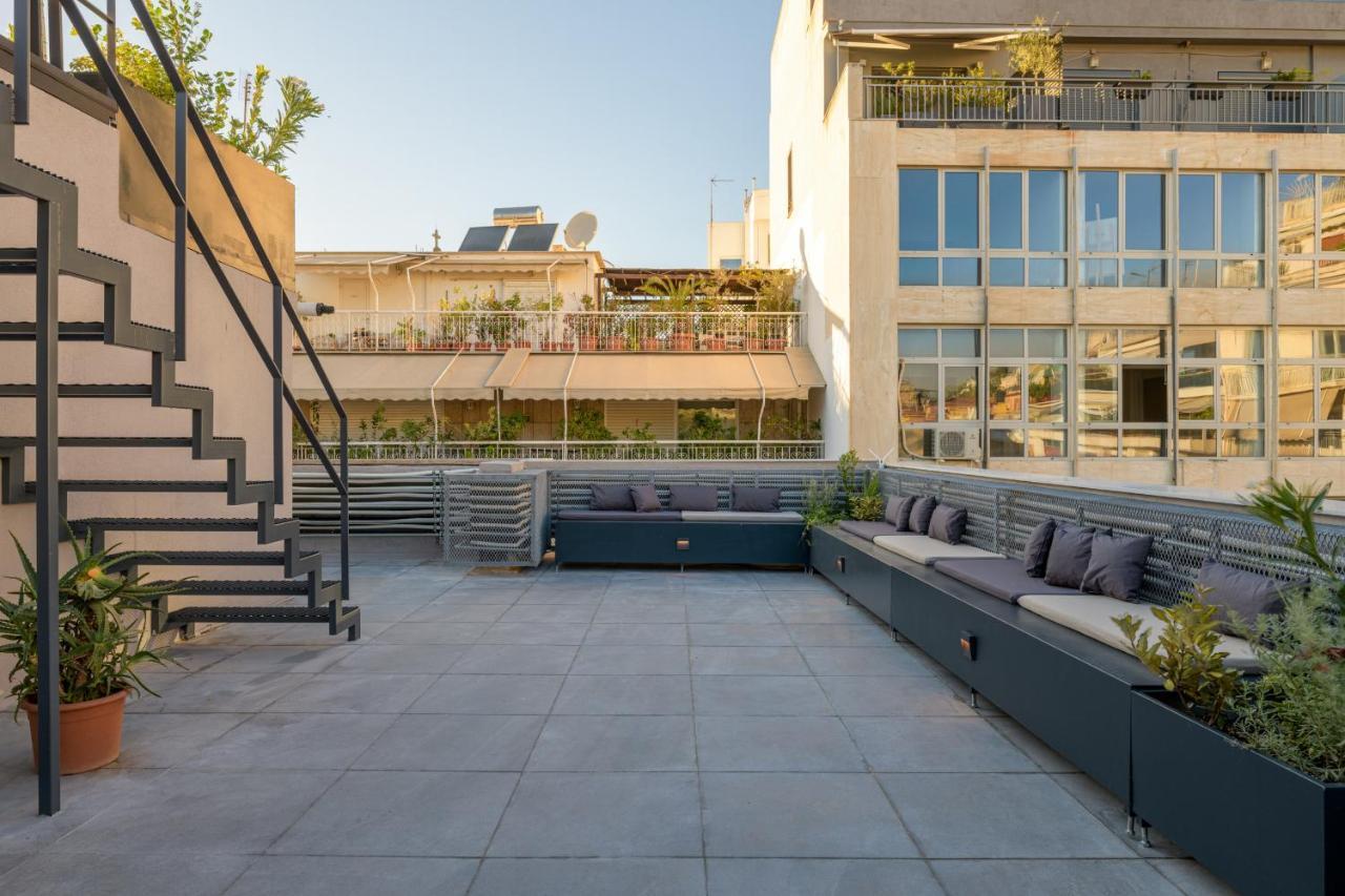 Your 4 Bdrm Dream House Acropolis View & Jacuzzi * Athen