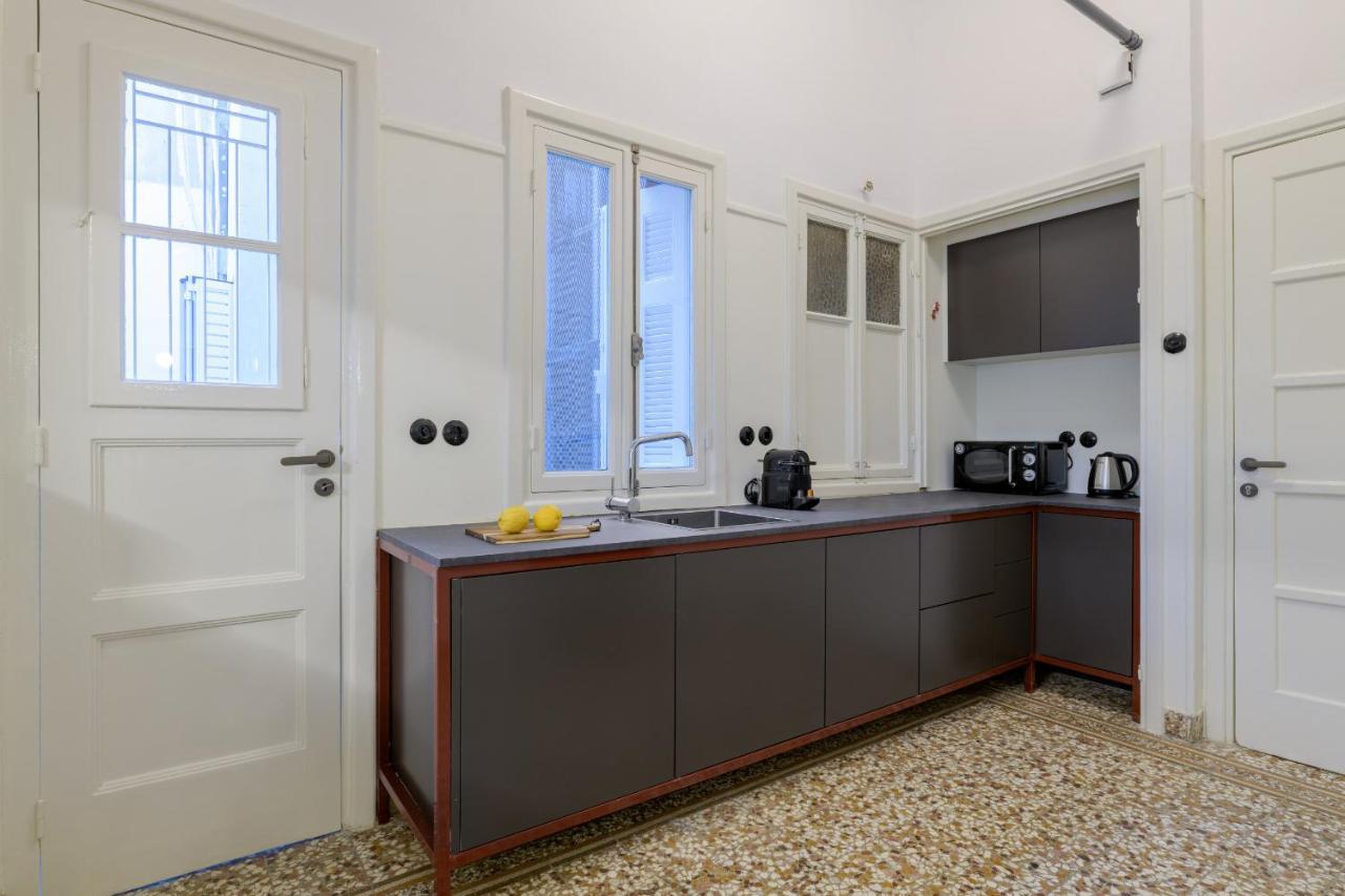 Your 4 Bdrm Dream House Acropolis View & Jacuzzi Apartment *